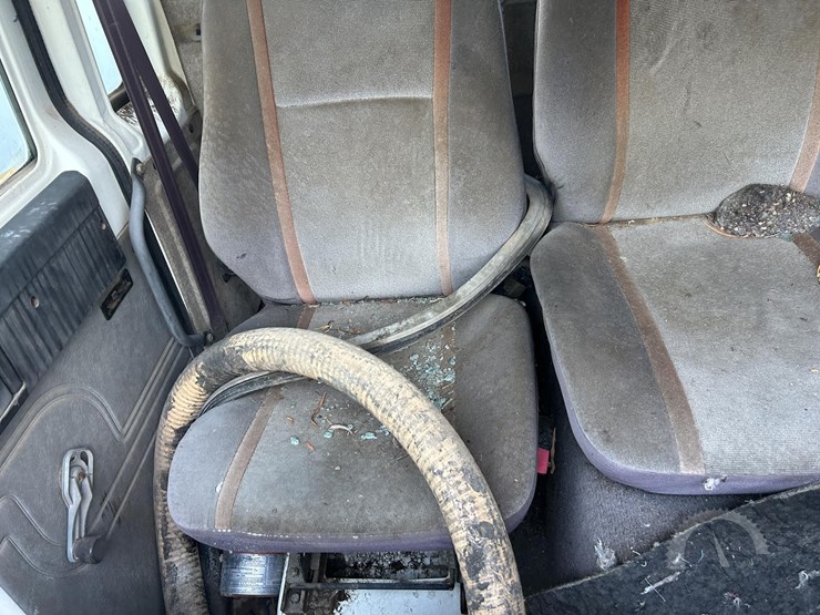 1989-volvo-fe6-image-19