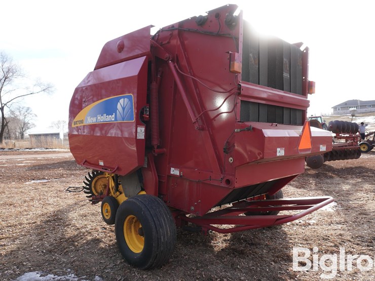 2008-new-holland-br7090-image-7