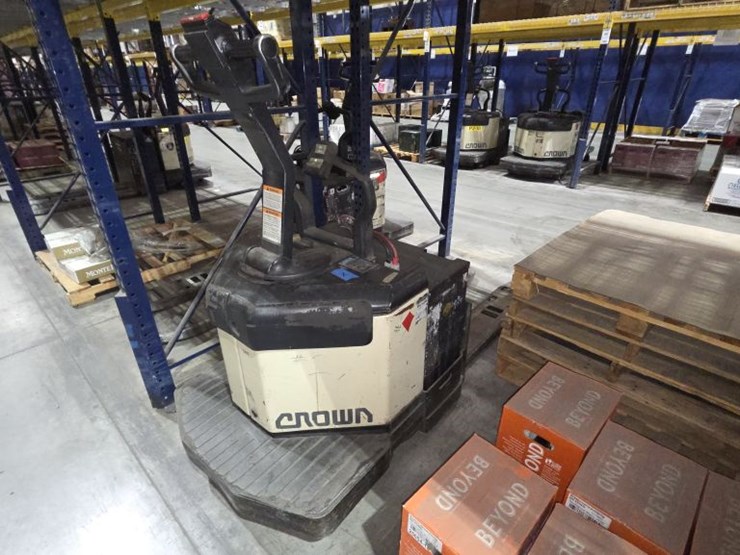 1998-crown-pe3520-60-image-1