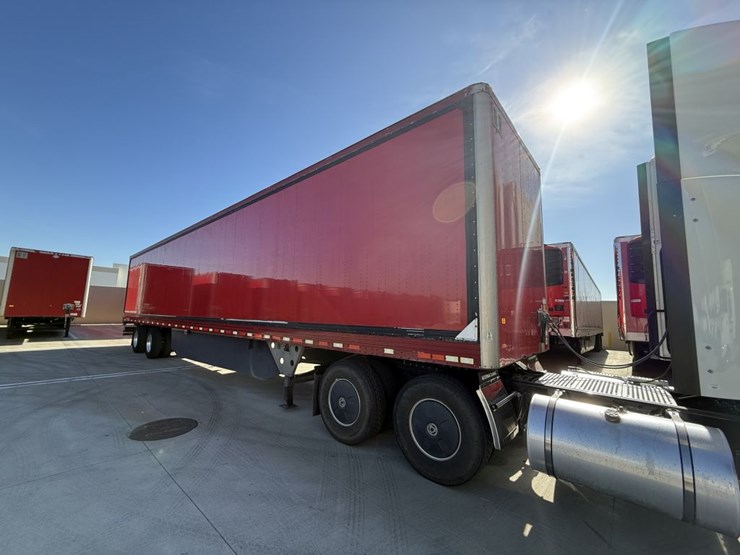 2016-utility-van-image-2