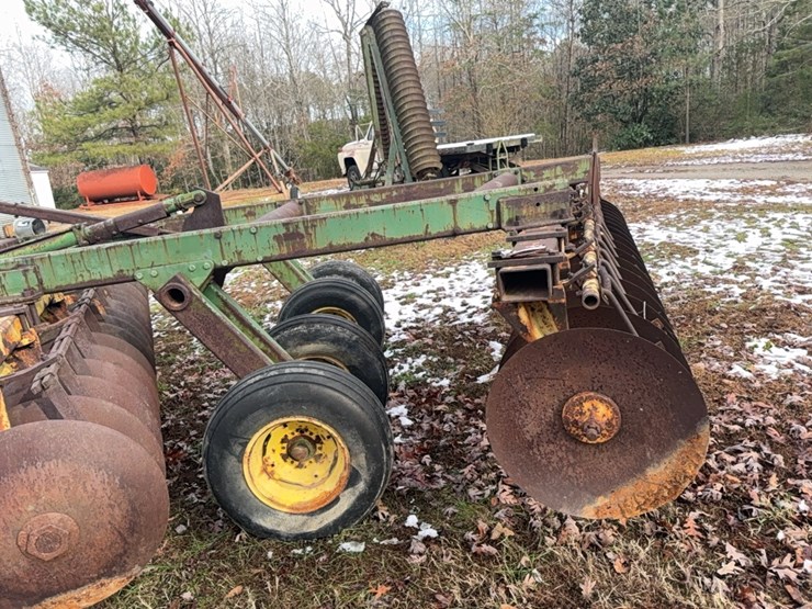 john-deere-340-image-14