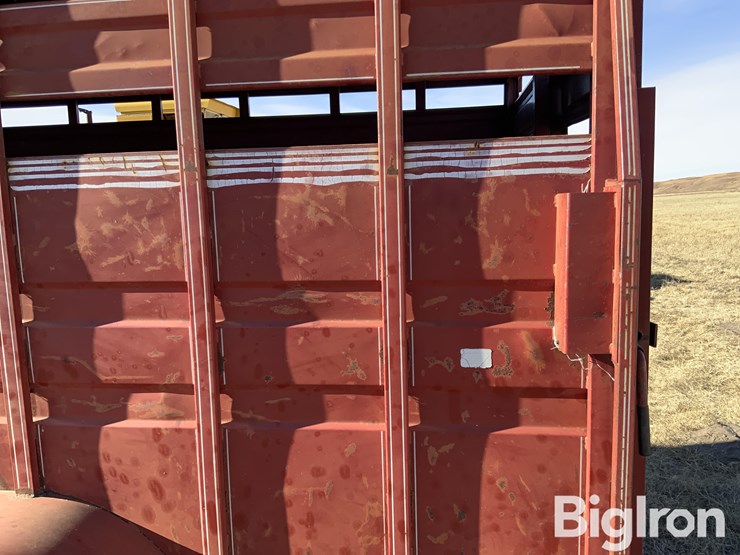 1990-titan-trailer-image-20