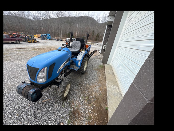 new-holland-tc24da-image-5