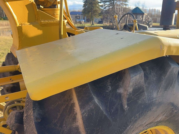 john-deere-840-image-36