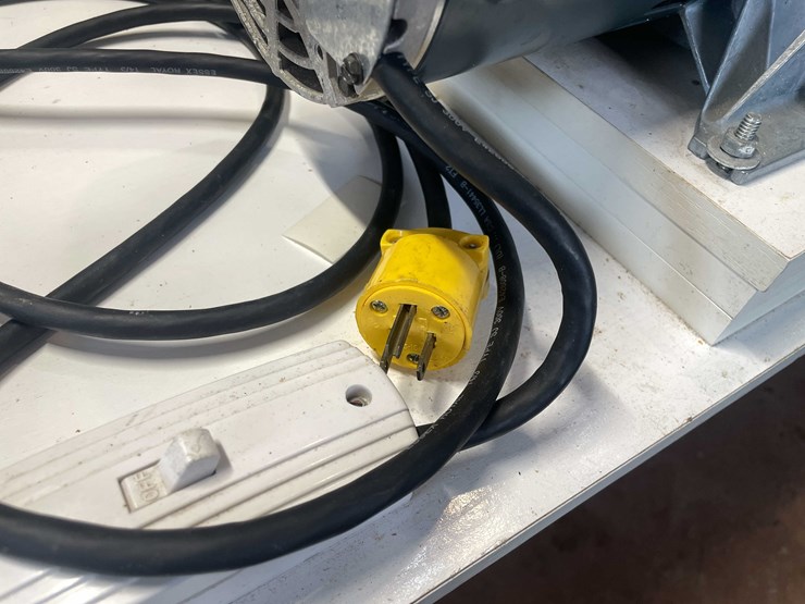 #6186-•-maple-candy-machine-image-7