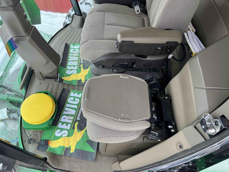 2024-john-deere-w235r-image-35