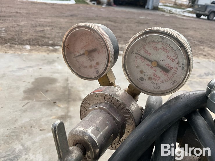 miller-millermatic-212-wire-feed-mig-welder-image-12