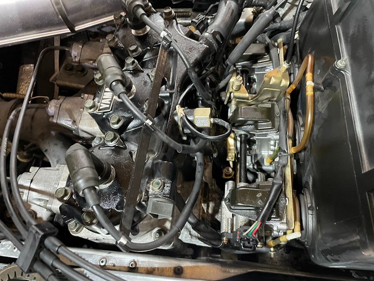 #3798-•-2004-yamaha-sx-viper-snowmobile-image-27