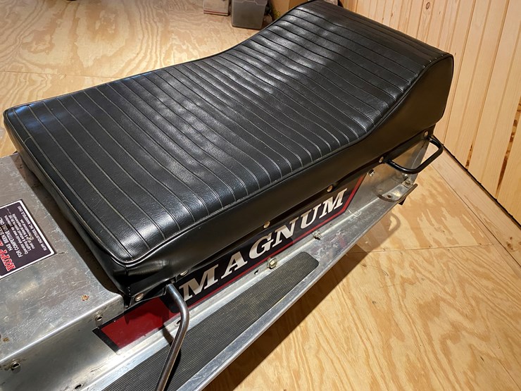 #3793-•-1970-rupp-440-magnum-snowmobile-image-11