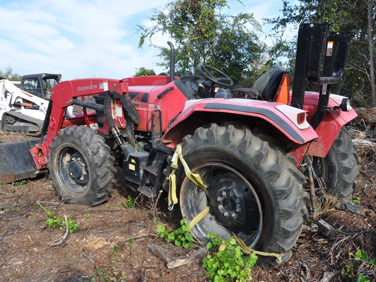 2019-mahindra-6065-image-7