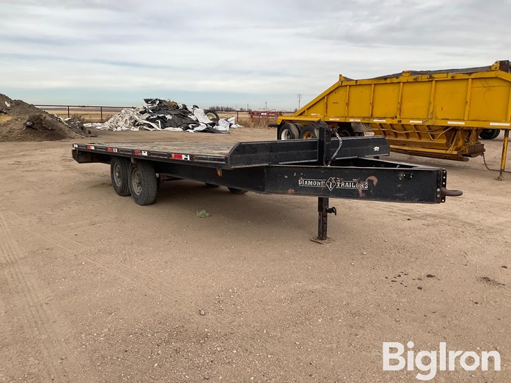 2000-diamond-t-bumper-pull-t/a-flatbed-trailer-image-3