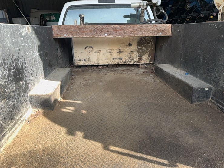 2004,-f-350-xl-service-truck,-8-ft,-diesel-6.0,-title-in-hand;-located-at-7241-roxbury-rd,-charles-city,-va,-please-call-804.837.9940-or-804.651.4404-with-questions-image-34