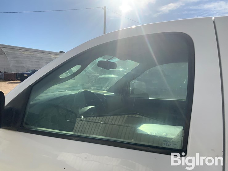 2004-dodge-ram-2500-image-13