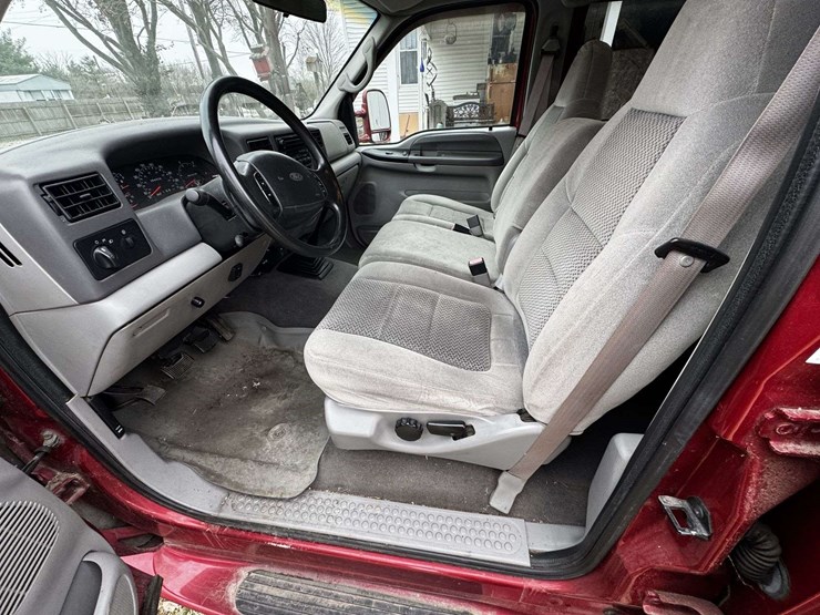 ford-f350-xlt-image-33