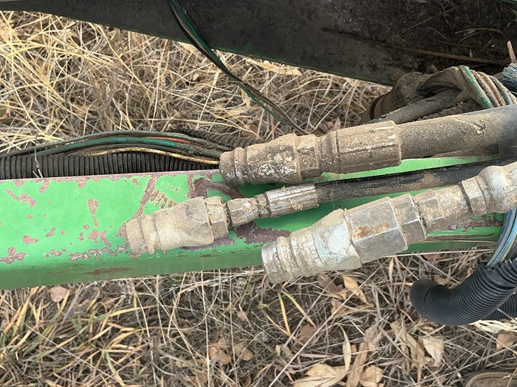 1999-john-deere-566-image-11