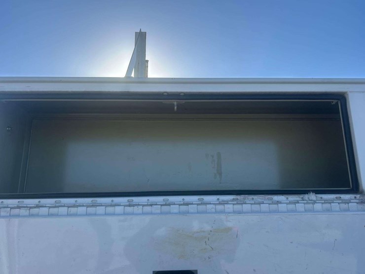 2012-ford-f550-image-28