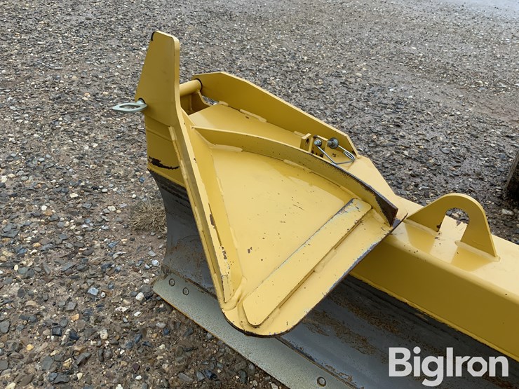 2023-landoll-icon-1230rs-pull-type-blade-image-19