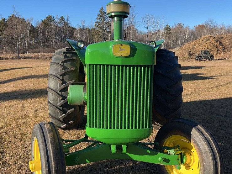 1960-john-deere-830-image-8