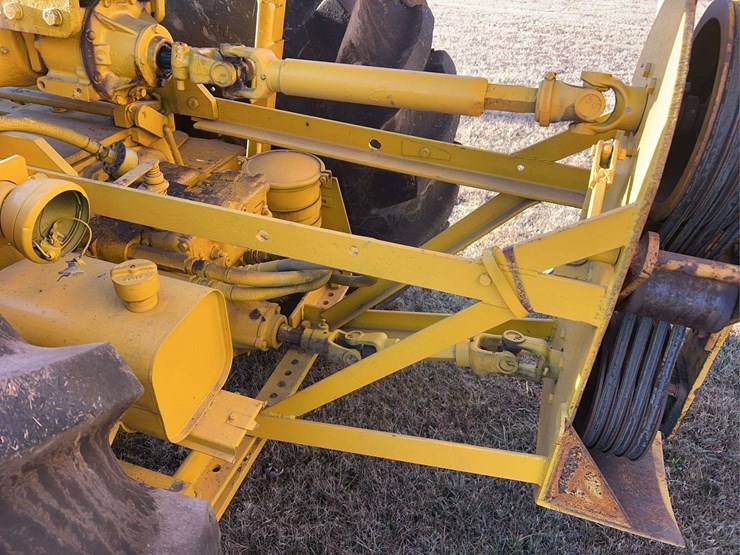 john-deere-840-image-110