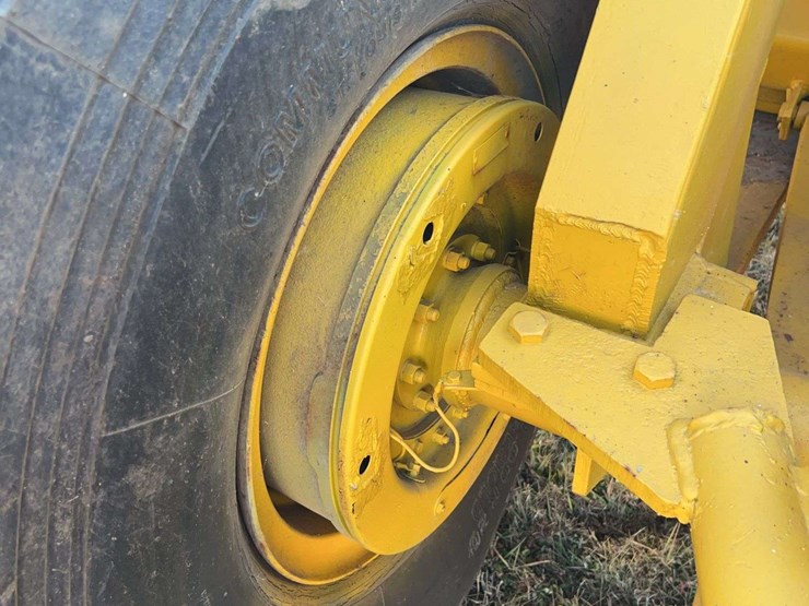 john-deere-840-image-89