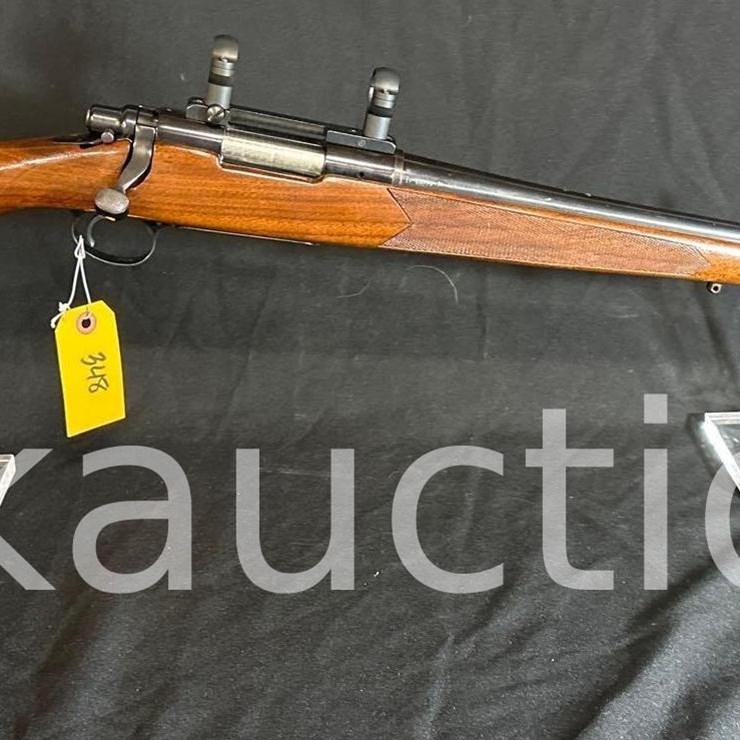 REMINGTON 700 BDL .243 WIN RIFLE (SN# 6537041)