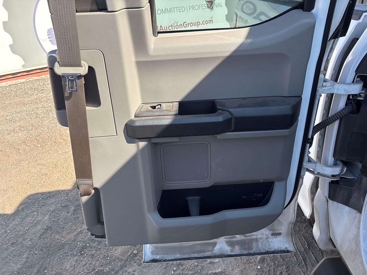 2017-ford-f150-image-22