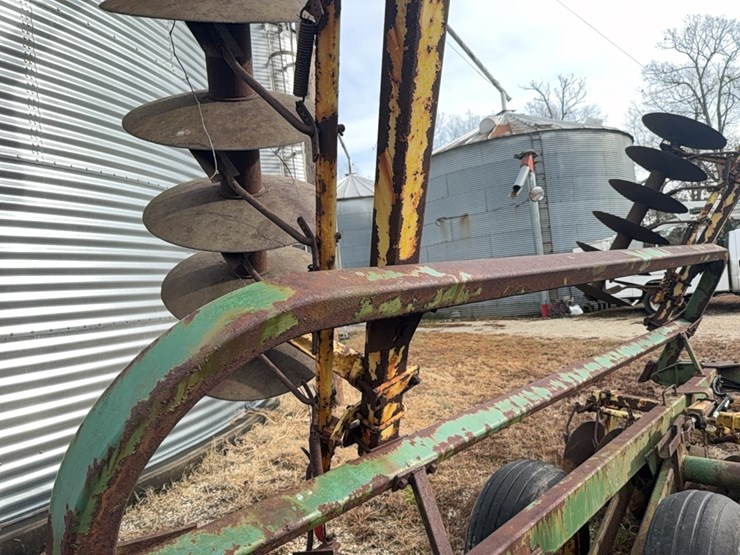 john-deere-230-image-54