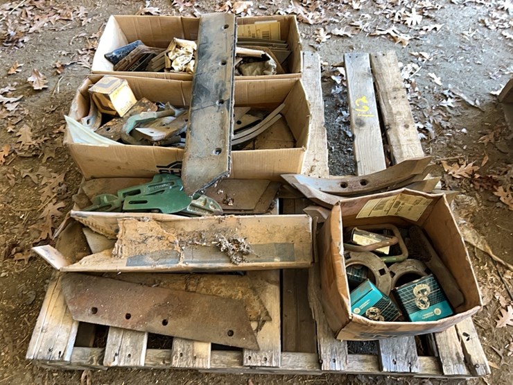 pallet-of-tillage-parts;-located-at-7241-roxbury-rd,-charles-city,-va,-call-804.837.9940-or-651.4404-with-questions-image-7