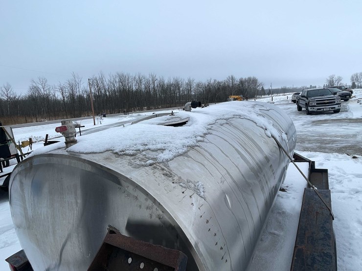 #3518-•-delaval-bulk-tank-image-18