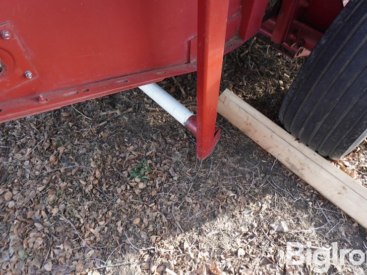 1996-case-ih-8465a-image-10
