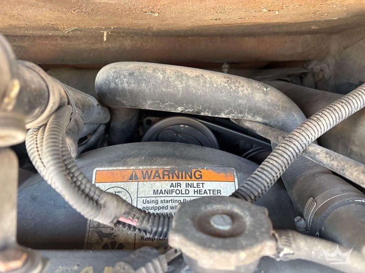 2001-freightliner-mb55-image-32