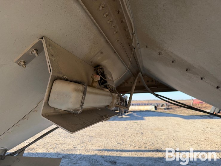 2004-timpte-super-hopper-image-19