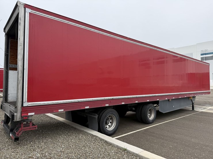 2016-utility-van-image-3