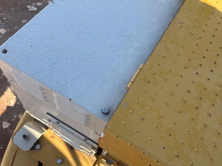 2020-caterpillar-325flcr-image-33