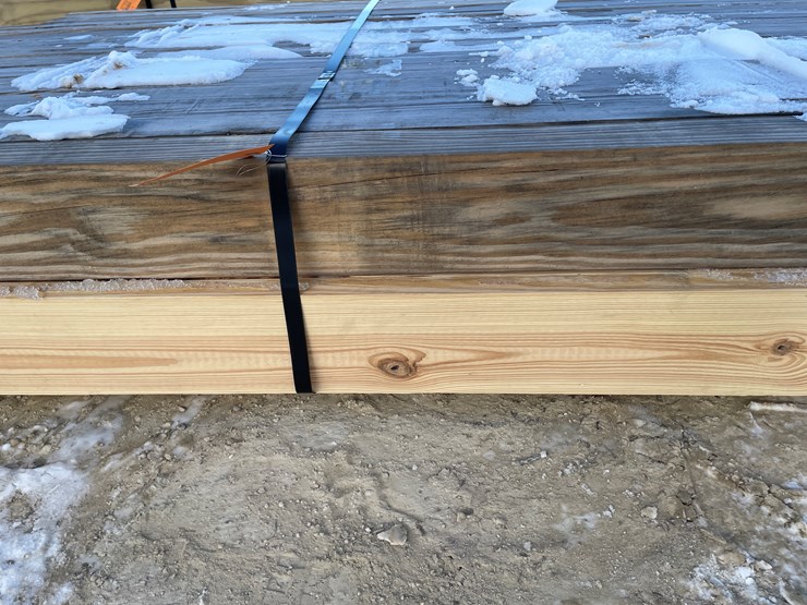 #3790-•-bundle-of-laminated-wood-beams-image-21