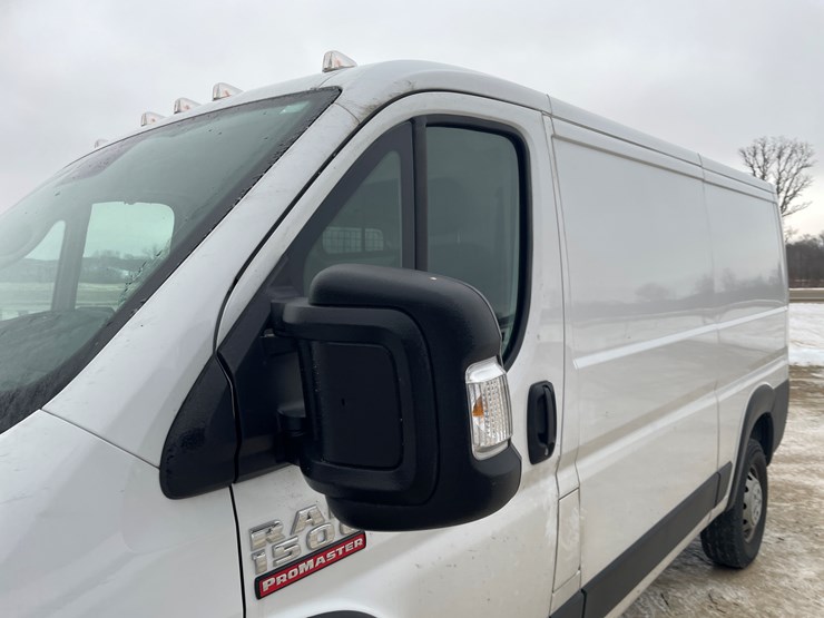 2022-dodge-1500-image-30