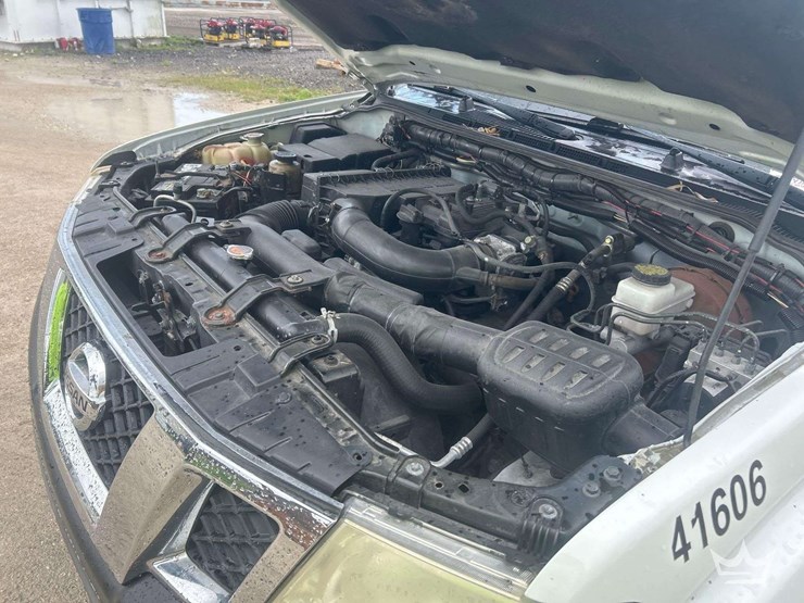 2016-nissan-frontier-image-13