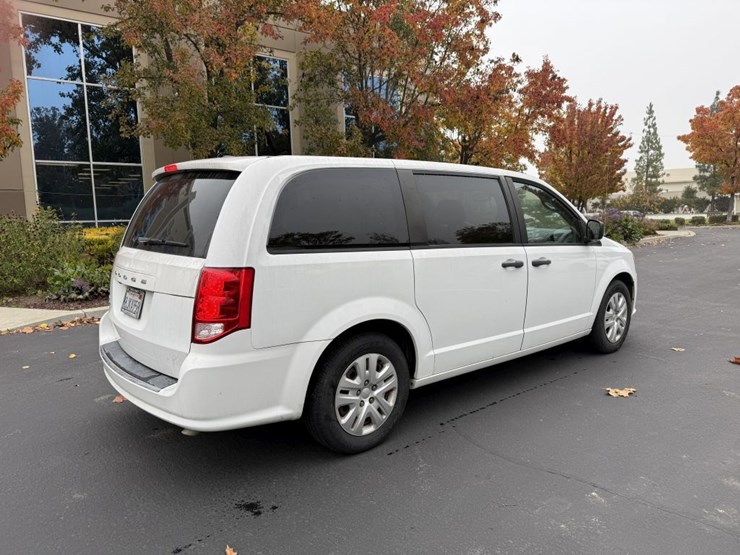 2019-dodge-grand-caravan-image-3
