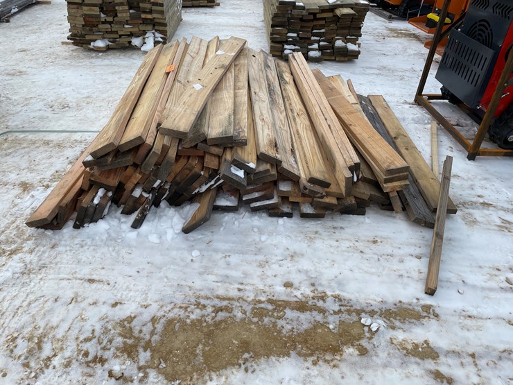 #3786-•-bundle-of-untreated-lumber-image-7