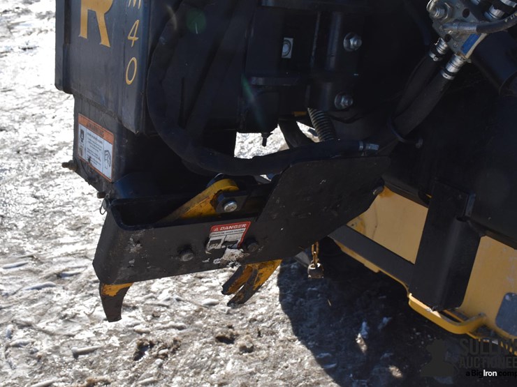 danuser-hammer-sm40-post-driver-skid-steer-attachment-image-11