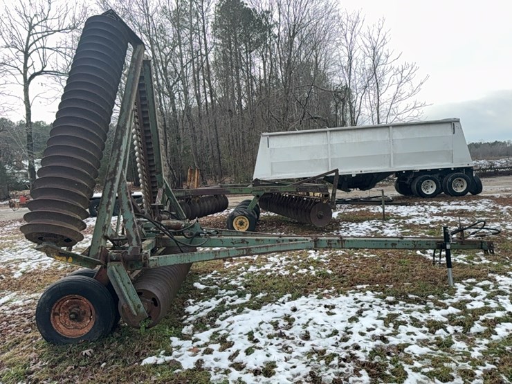 24-ft-folding-3-section-cultipacker-pull,-brillion;-located-at-7241-roxbury-rd,-charles-city,-va,-please-call-804.651.4404-with-questions-image-43