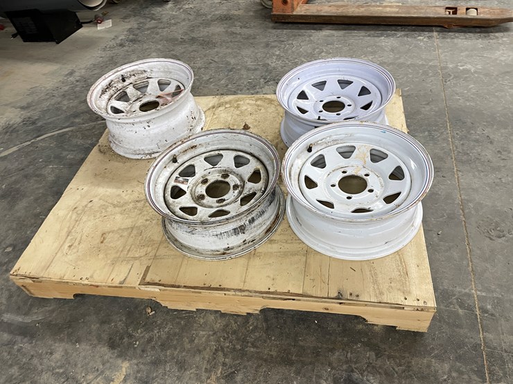 #3801-•-(4)-15"-trailer-wheels-image-4