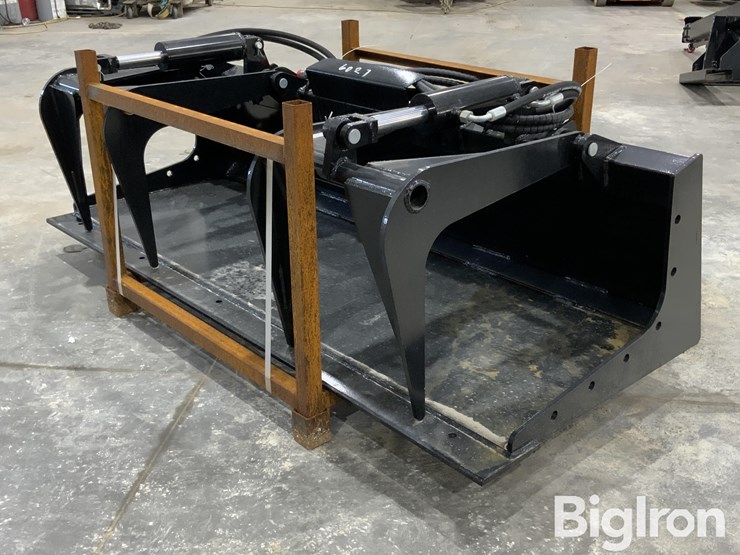 2025-giyi-pg72-72"-skid-steer-plate-grabber-grapple-bucket-image-1