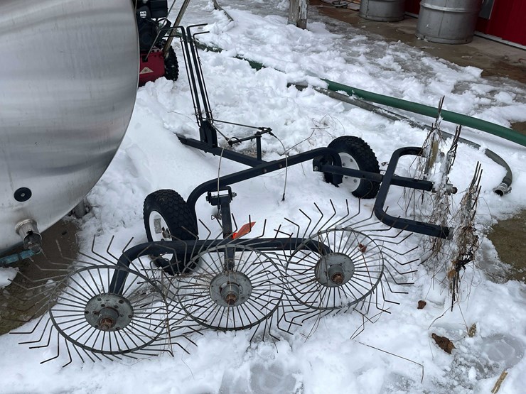 #3540-•-pull-behind-rake-image-3