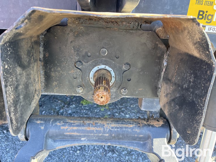 2022-jcb-8330-fastrac-4wd-tractor-image-12