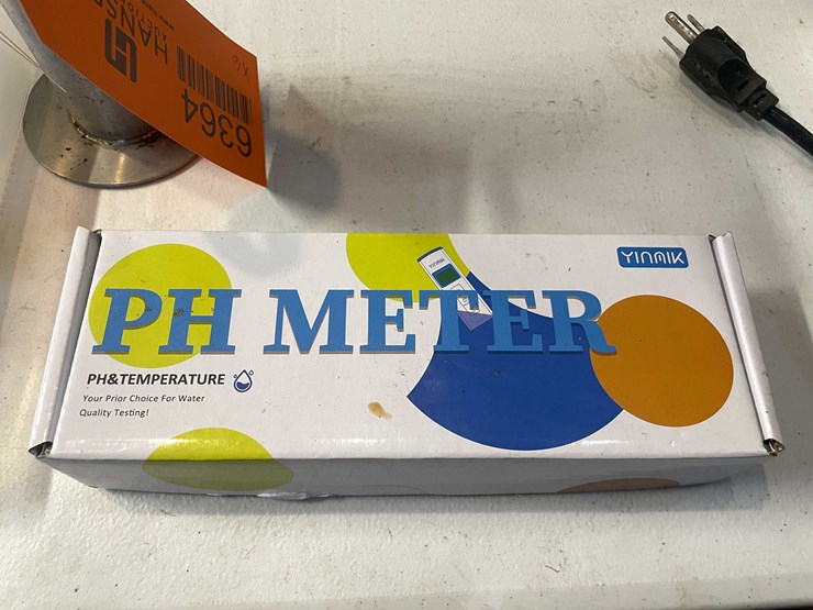 #6364-•-maple-syrup-lot-image-4