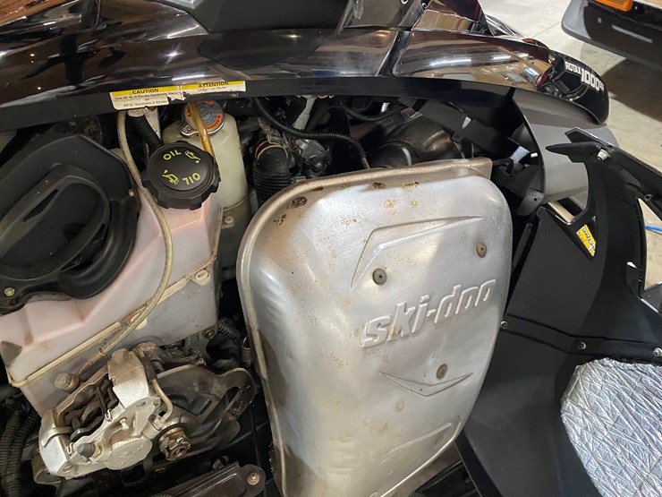 #3789-•-2006-ski-doo-mach-z-1000-sdi-snowmobile-image-27