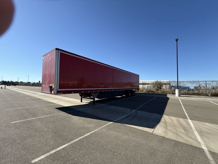 2016-utility-van-image-1