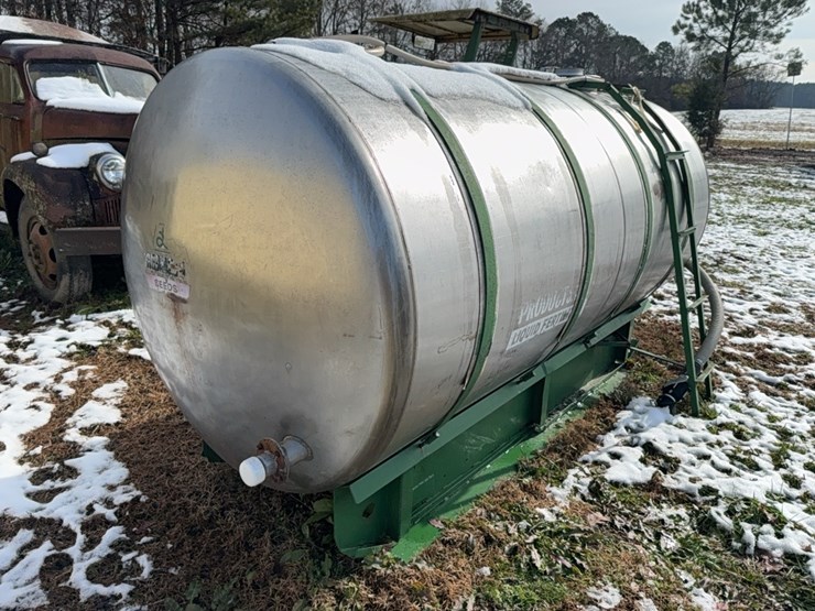 1200-gal-stainless-steel-nurse-tank;-located-at-7241-roxbury-rd,-charles-city,-va,-please-call-804.837.9940-or-804.651.4404-with-questions-image-10