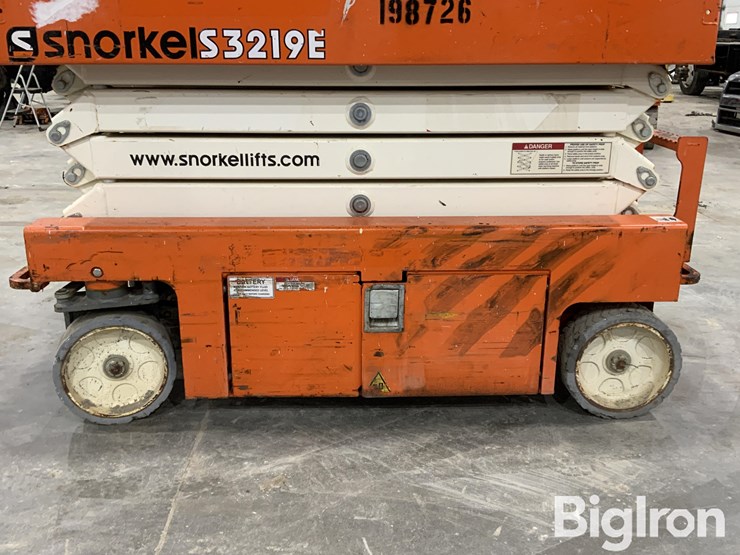 2017-snorkel-s3219e-image-19